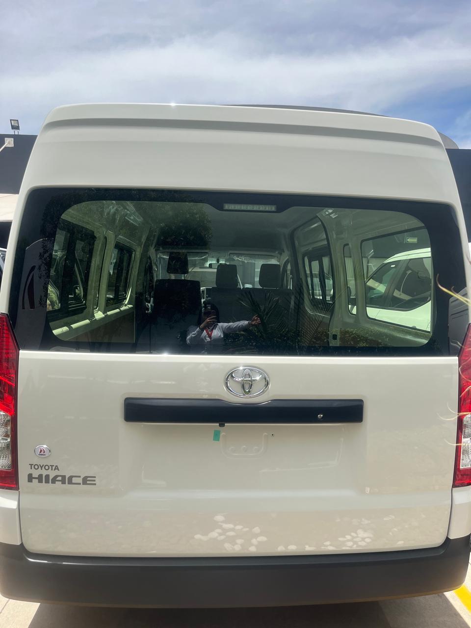 Toyota Hiace Diesel 2024 (8)
