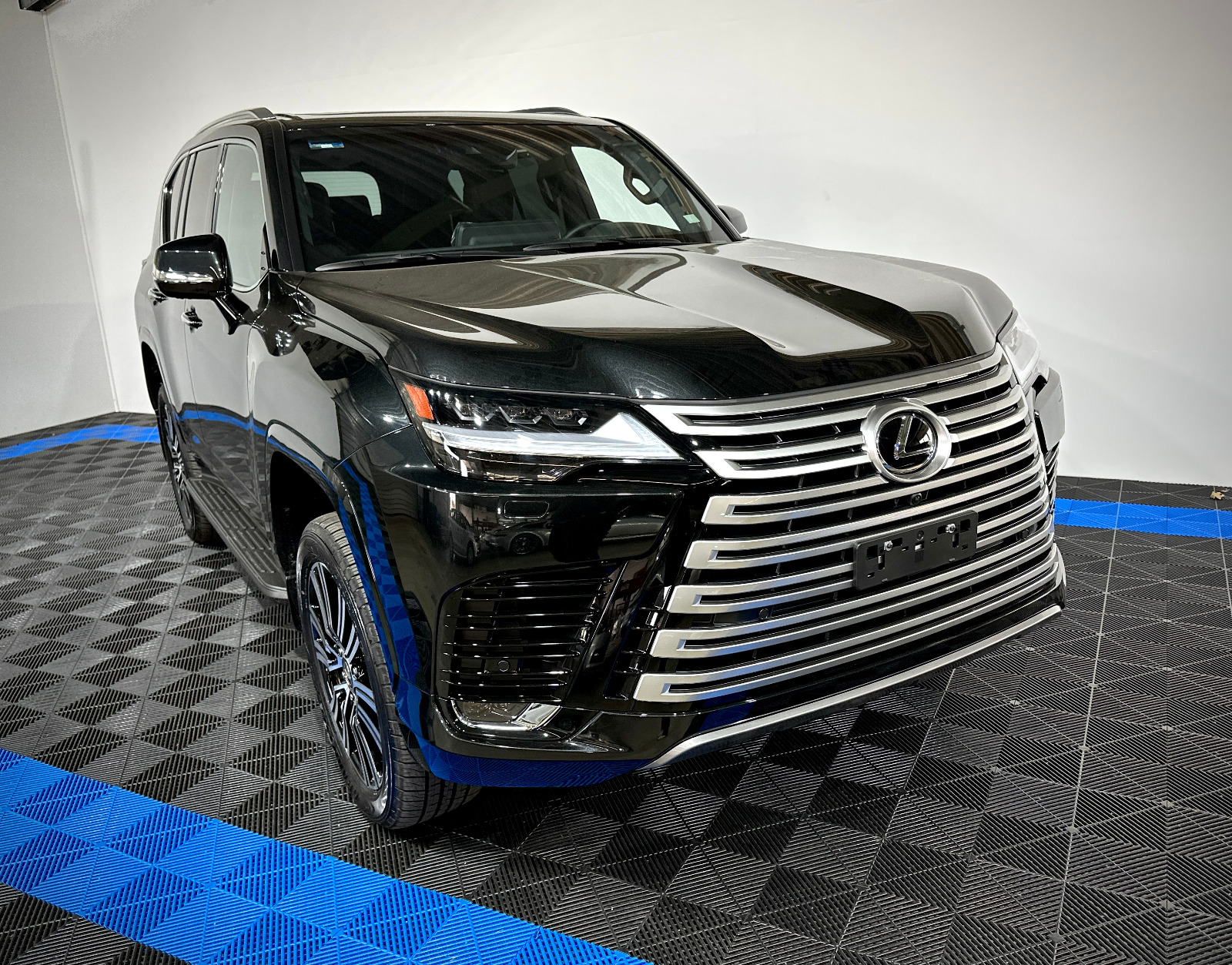 Lexus LX600 Luxury 3,5l 409HP 2024 (7)