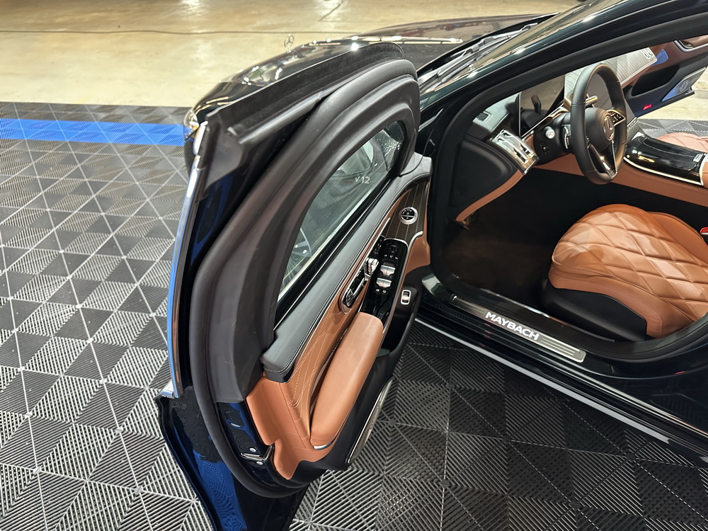 Mercedes Benz S680 Maybach Guard 2024 (11)