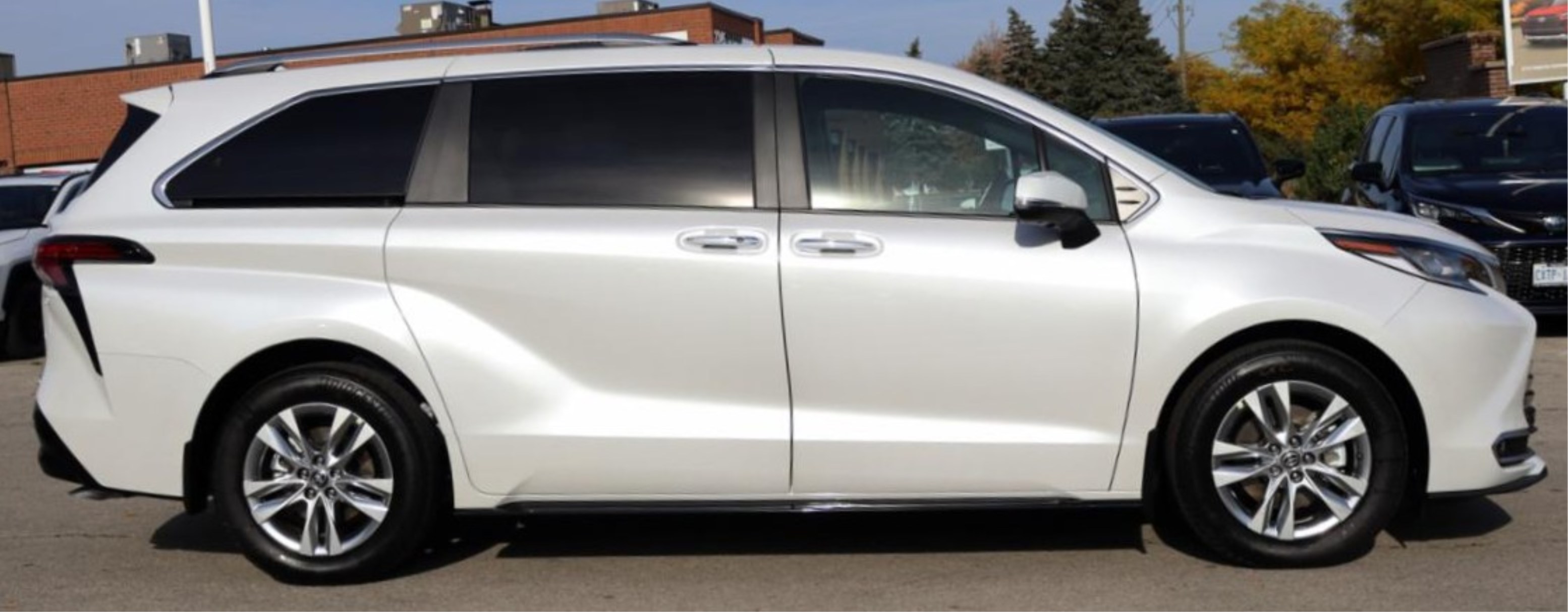 Toyota Sienna 4dr AWD Passenger Van 2024 (8)