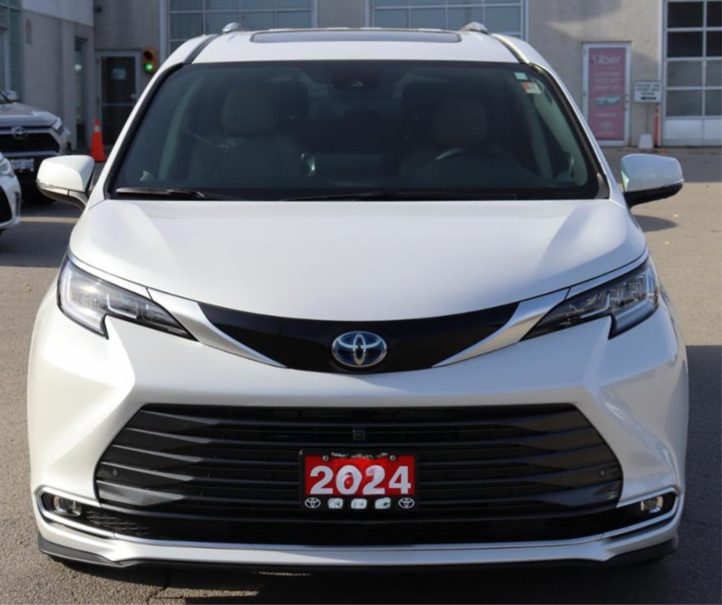 Toyota Sienna 4dr AWD Passenger Van 2024 (9)