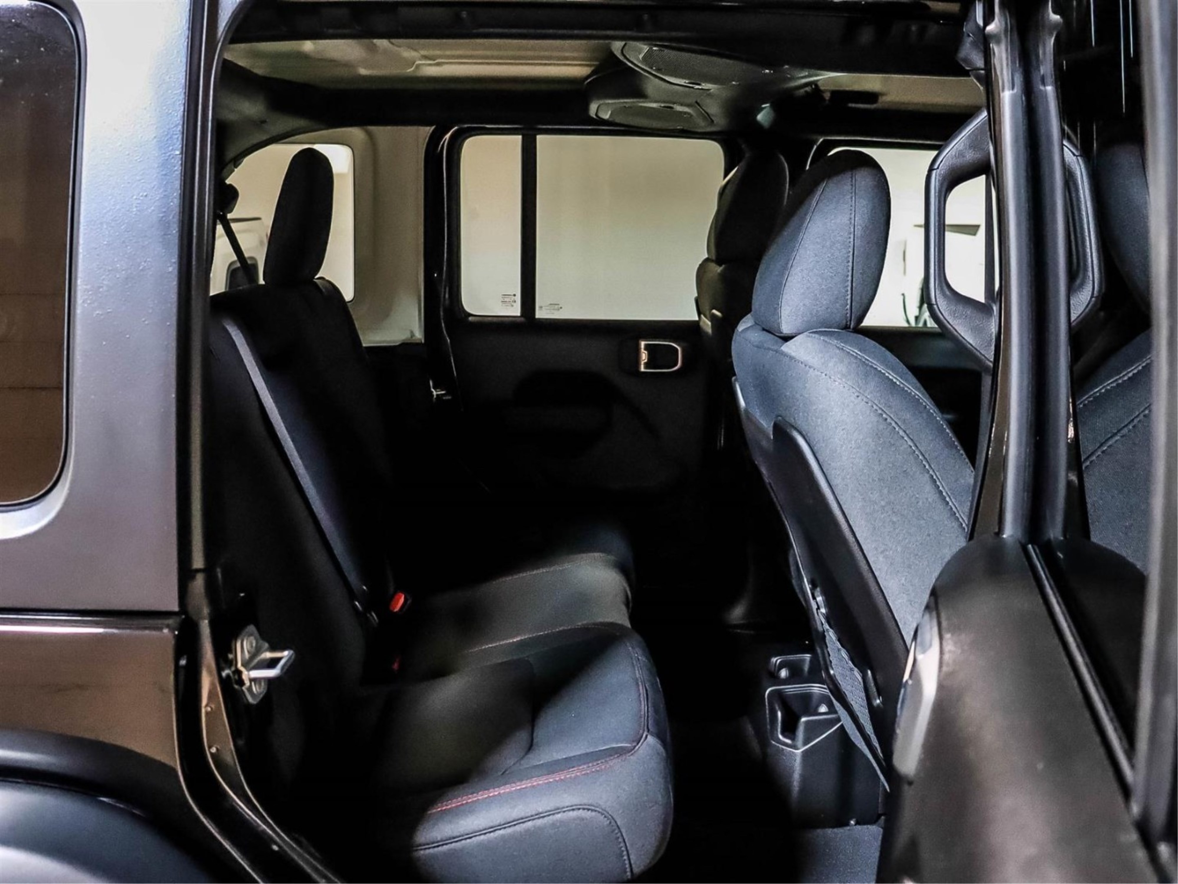Jeep Wrangler Rubicon 2024 (7)