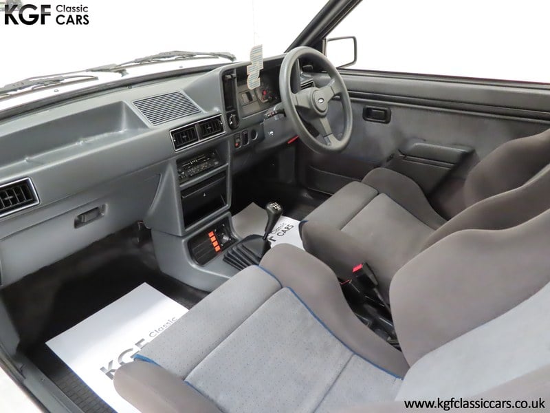 Ford Escort Series 1 RS Turbo (8)