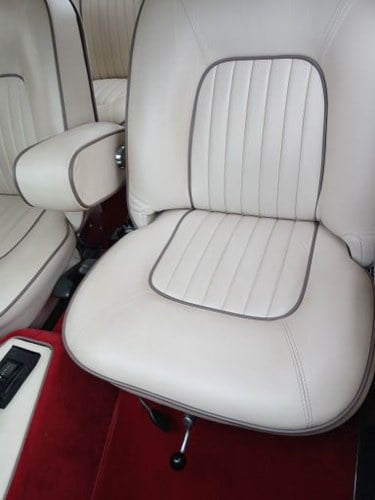 Rover Coupe P5B (8)