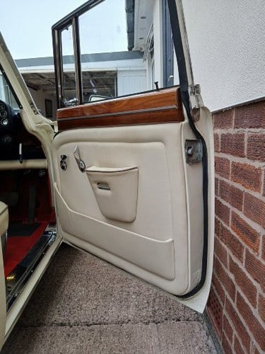 Rover Coupe P5B (9)
