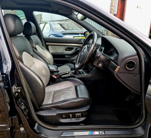 BMW BMW E39 M5 (7)