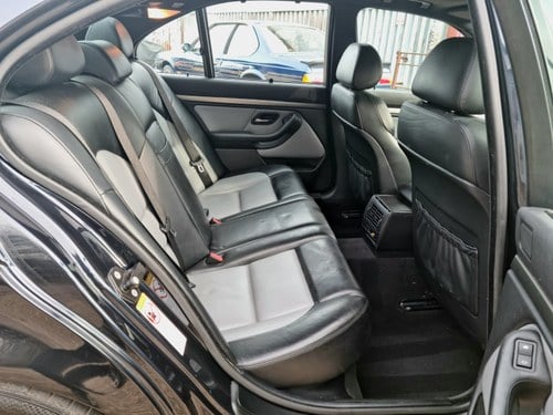 BMW BMW E39 M5 (9)