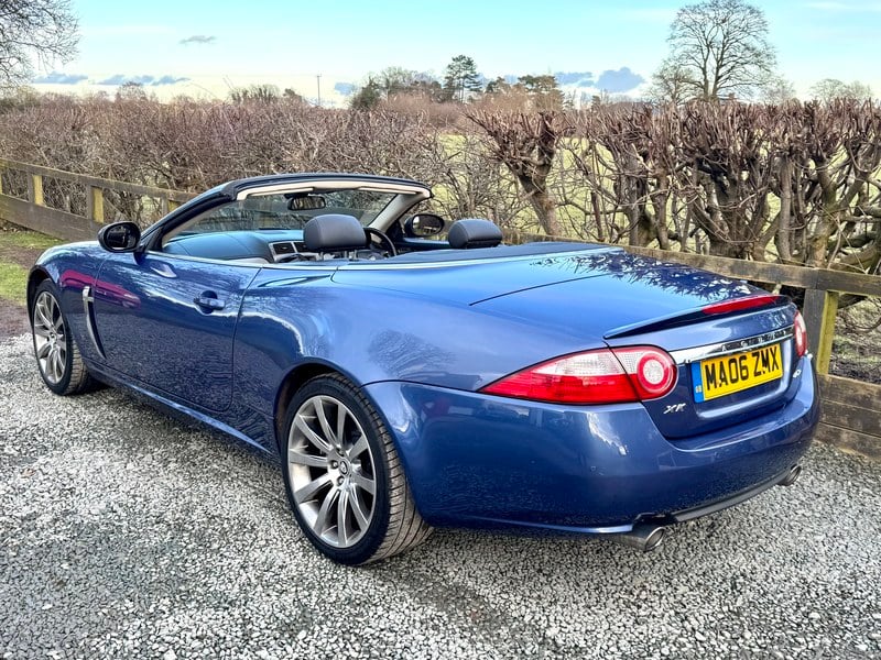 Jaguar XK 4.2 V8 Convertible 294bhp (11)