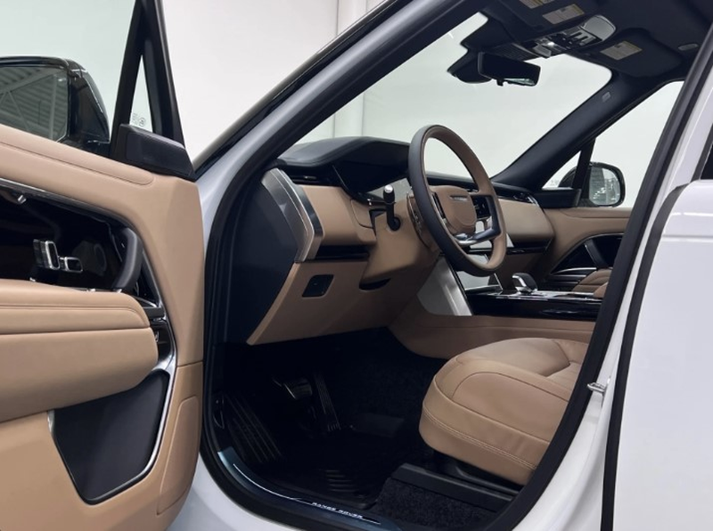 Range Rover P400 SE SWB 2025 (10)