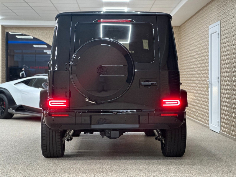Mercedes Benz G500 2025 (15)