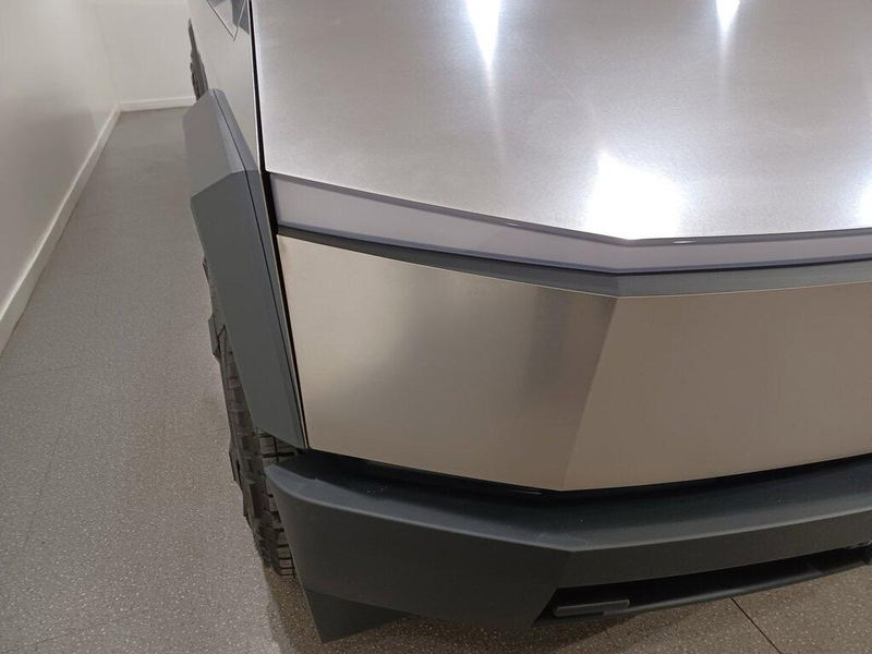 Tesla  Cypertruck Cyberbeast Foundation Edition 2025 (9)