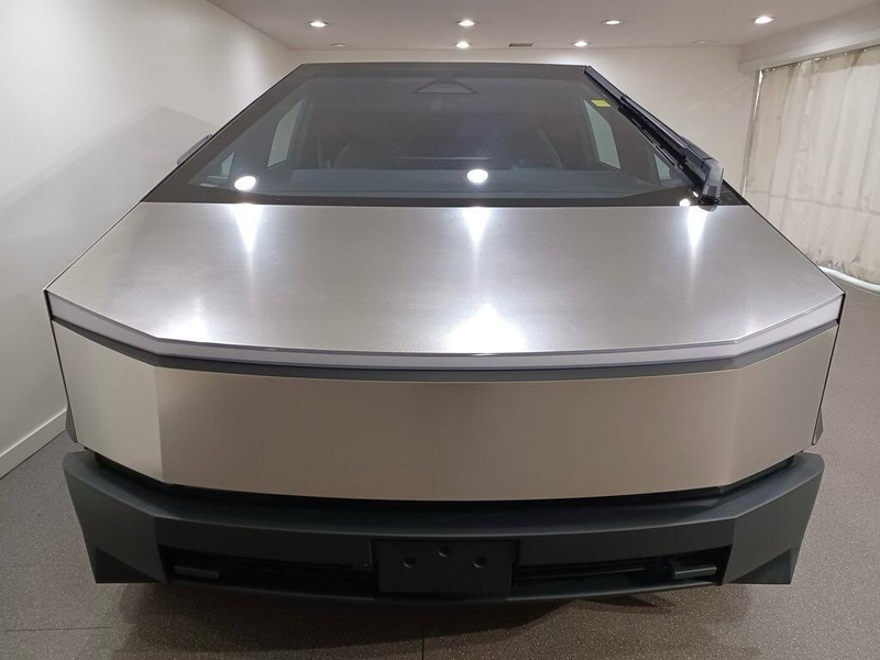 Tesla  Cypertruck Cyberbeast Foundation Edition 2025 (10)