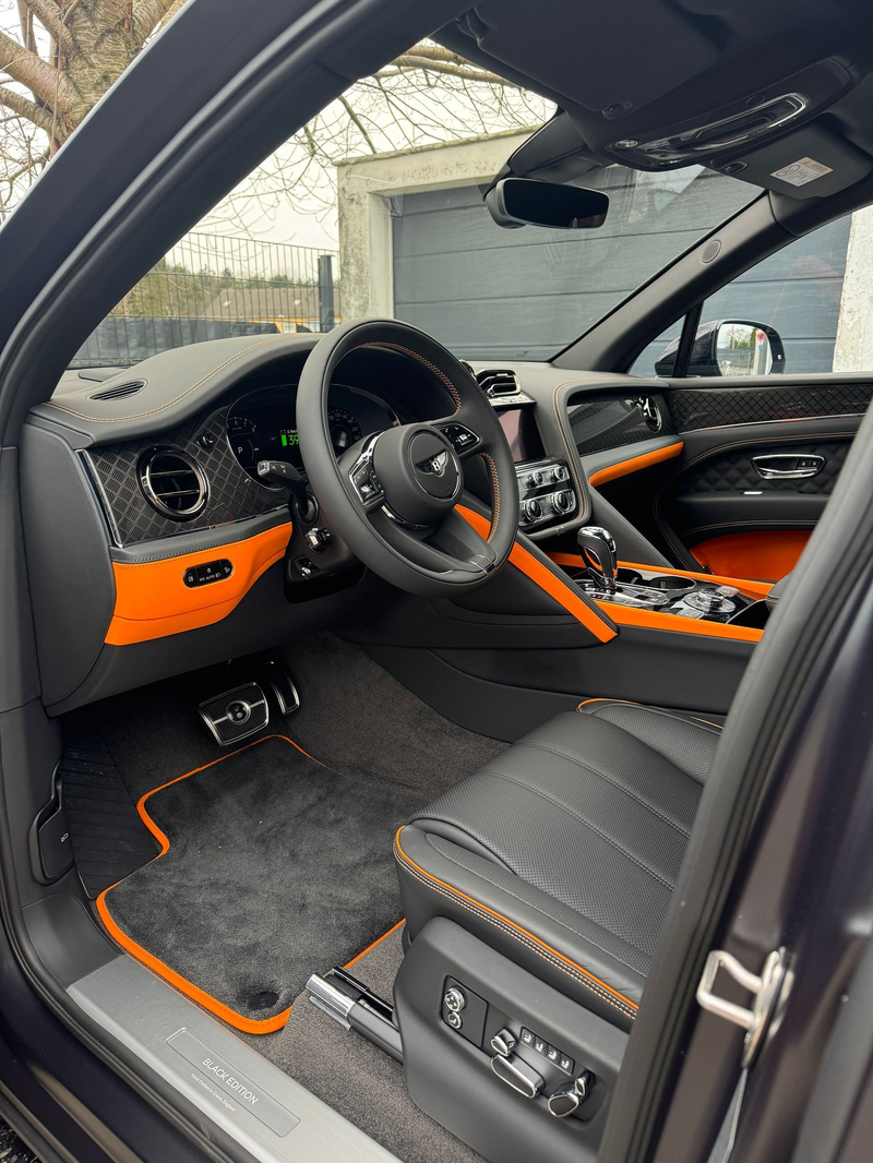 Bentley Bentayga S Black Edition Hybrid 2025 (8)