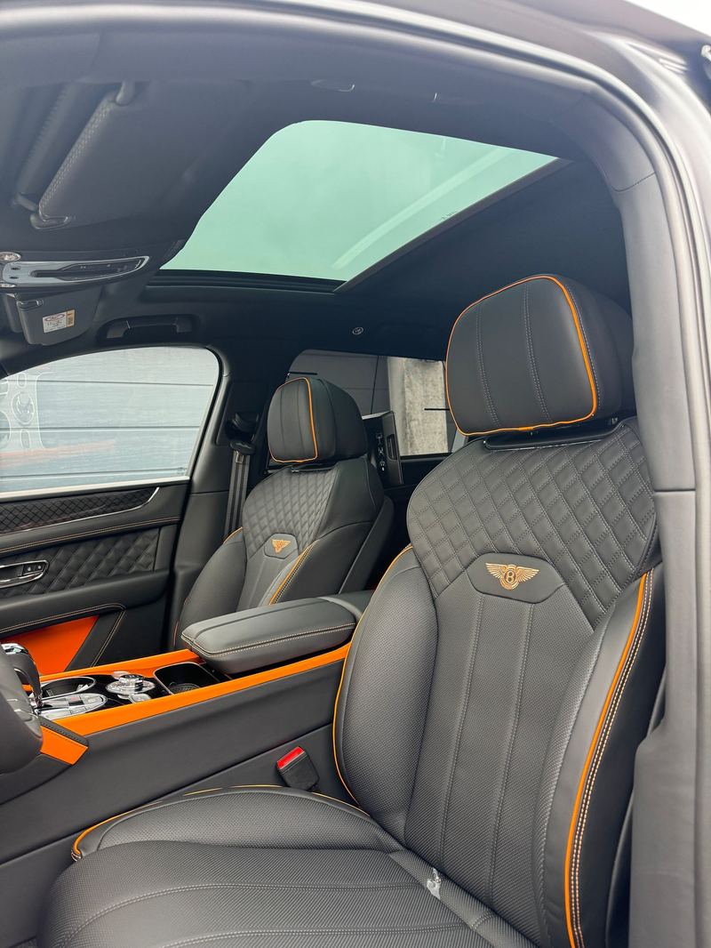 Bentley Bentayga S Black Edition Hybrid 2025 (10)