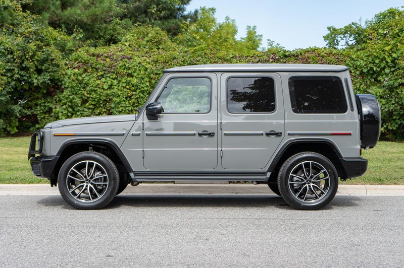 Mercedes Benz G550 SUV 2025 (15)