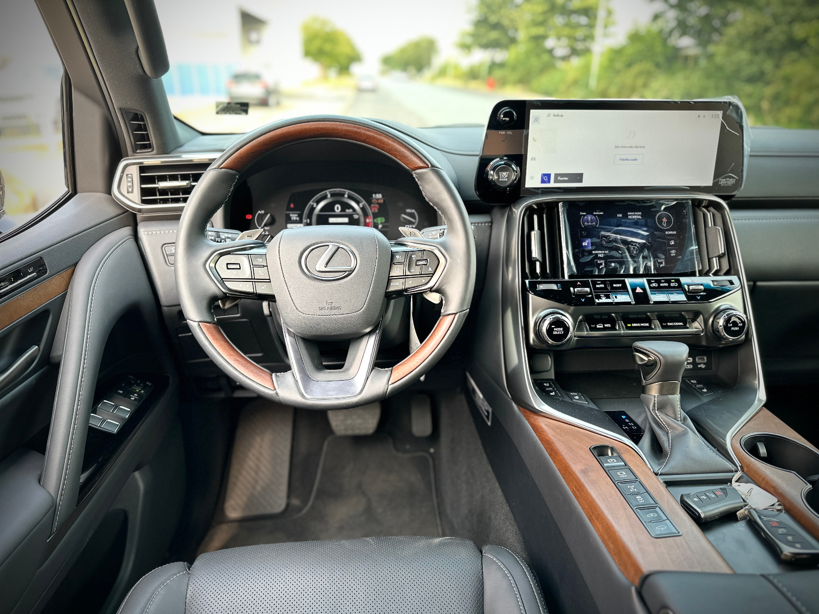 Lexus LX600 Luxury 3,5l 2024 (14)