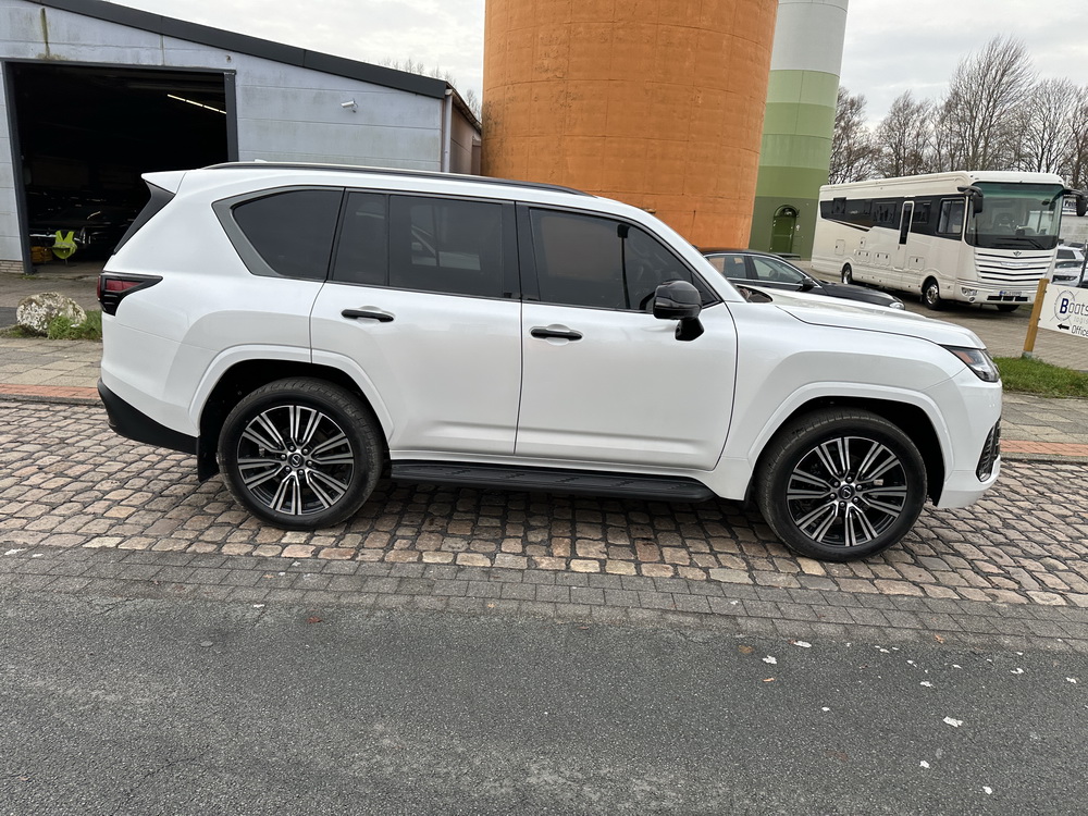 Lexus LX600 Luxury 3,5l 2024 (7)