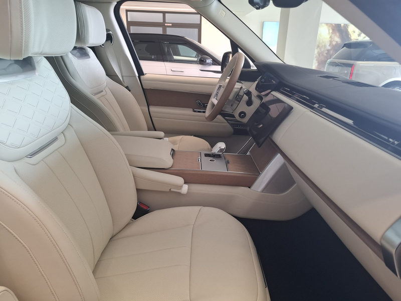 Range Rover P615 SV LWB 4 seats 2025 (13)