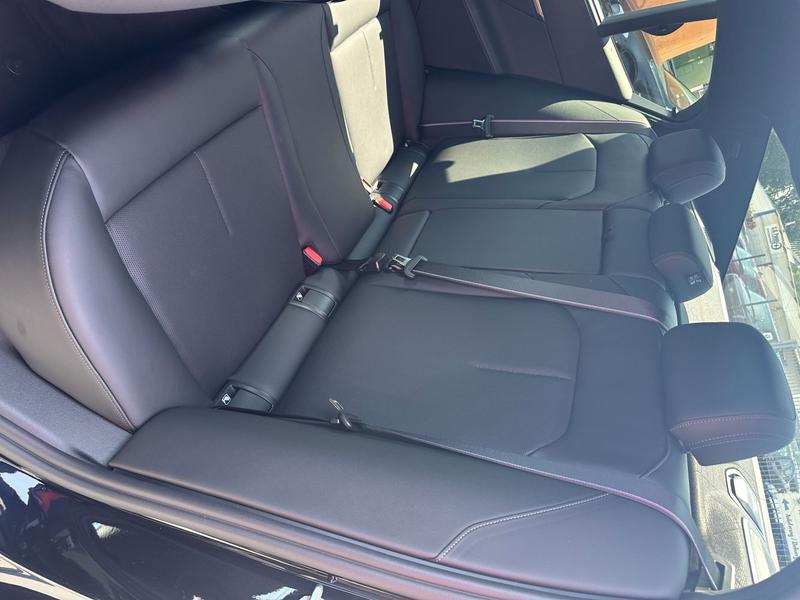 BMW M5 585Hp 2025 (14)