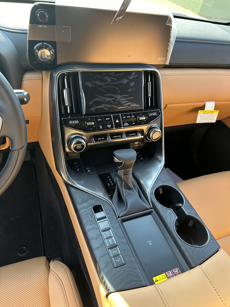 Lexus LX600 Luxury 3,5l 409HP NEW 2024 (9)