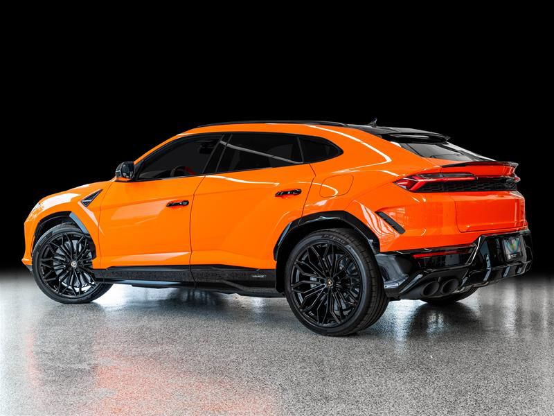 Lamborghini URUS SE 2025 (8)