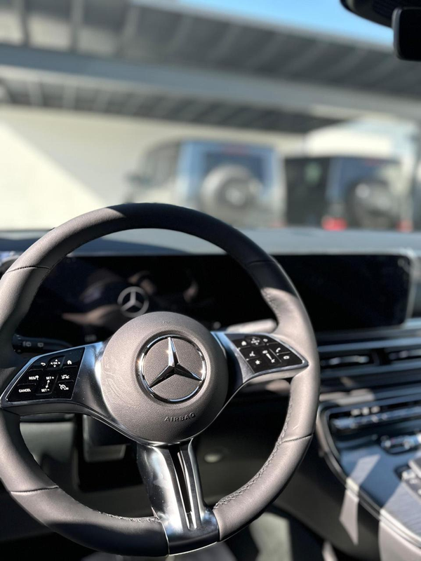 Mercedes Benz V300D Extralong 2025 (9)