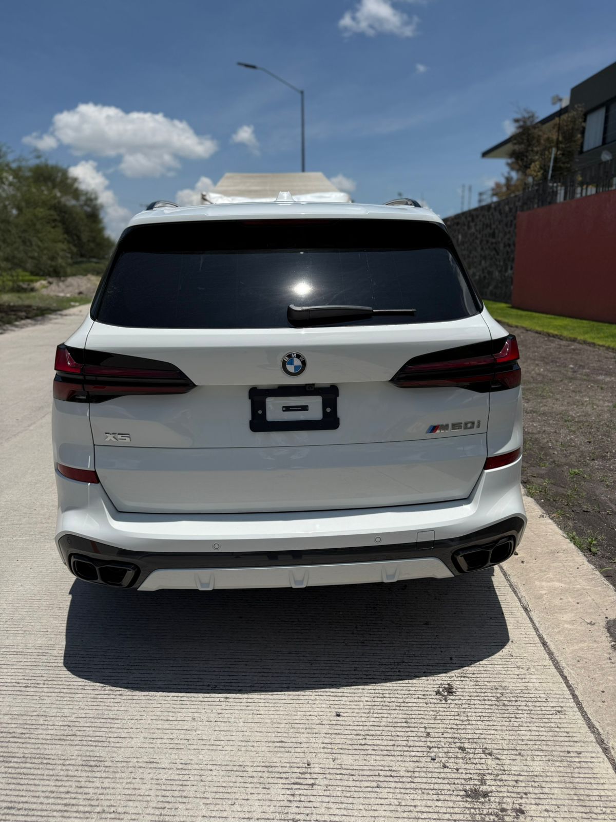BMW X5 M60i VR6 Factory Armored 2025 (7)