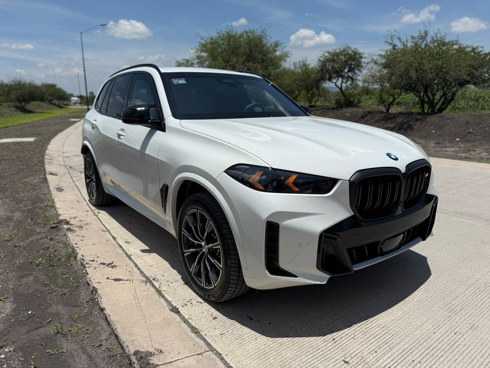 BMW X5 M60i VR6 Factory Armored 2025 (10)