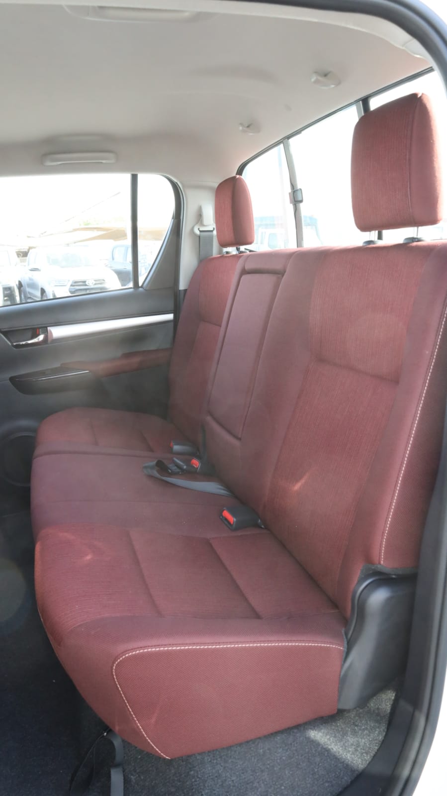 Toyota Hilux Double Cab 2.7L 2025 (12)