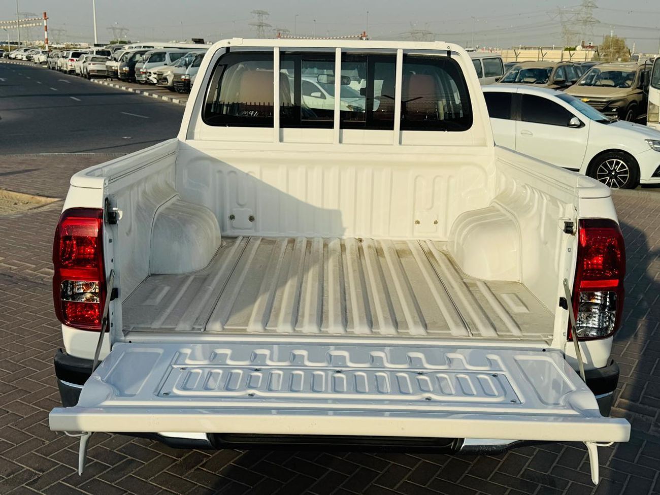 Toyota Hilux 2.4 Diesel 4WD 2025 (7)