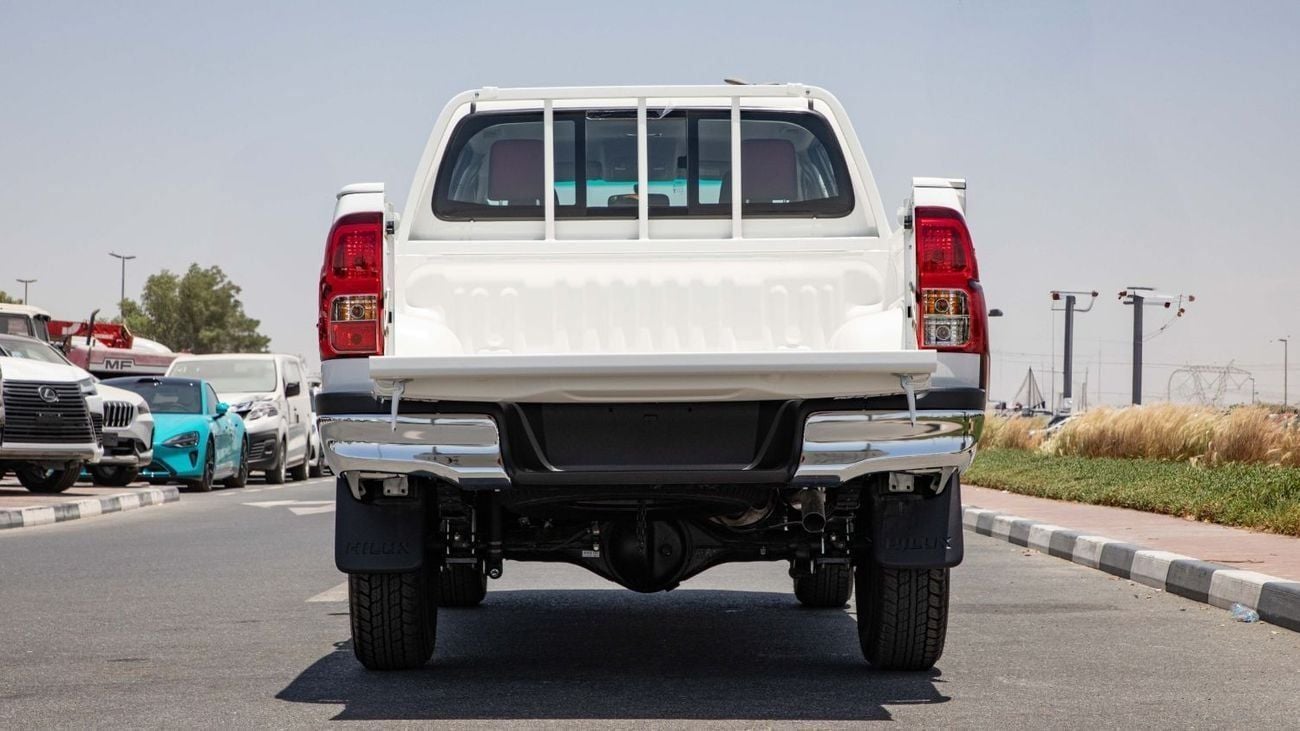 Toyota Hilux DLX 2.4L DOUBLE CAB AT 2025 (9)