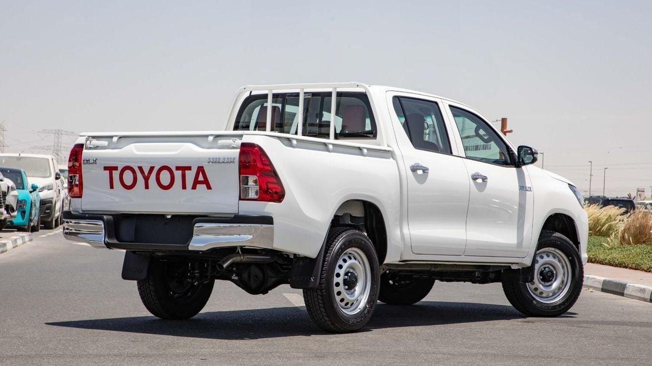 Toyota Hilux DLX 2.4L DOUBLE CAB AT 2025 (14)