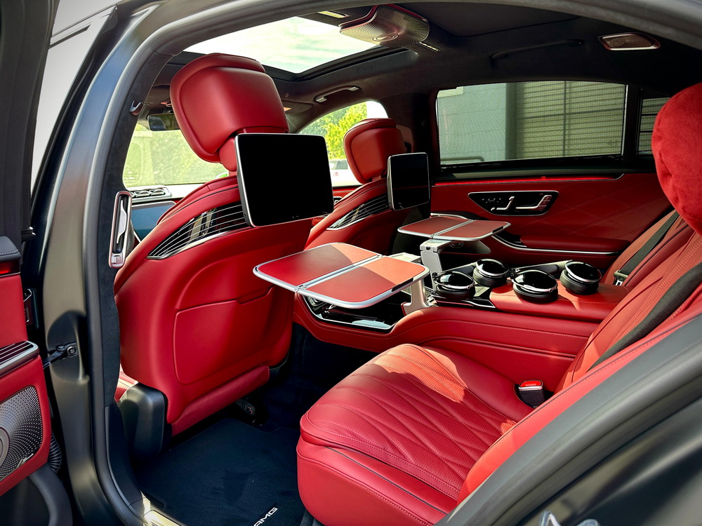 Mercedes Benz S63 AMG LONG 2024 (10)
