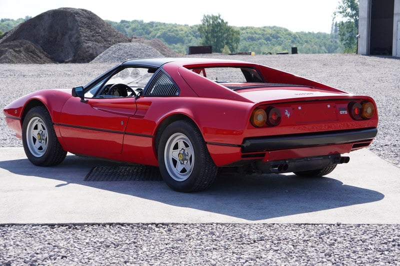 Ferrari 308 GTS (7)