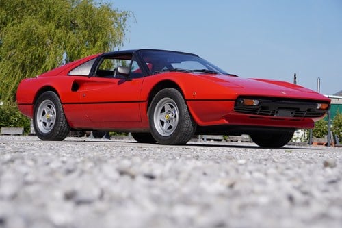 Ferrari 308 GTS (10)