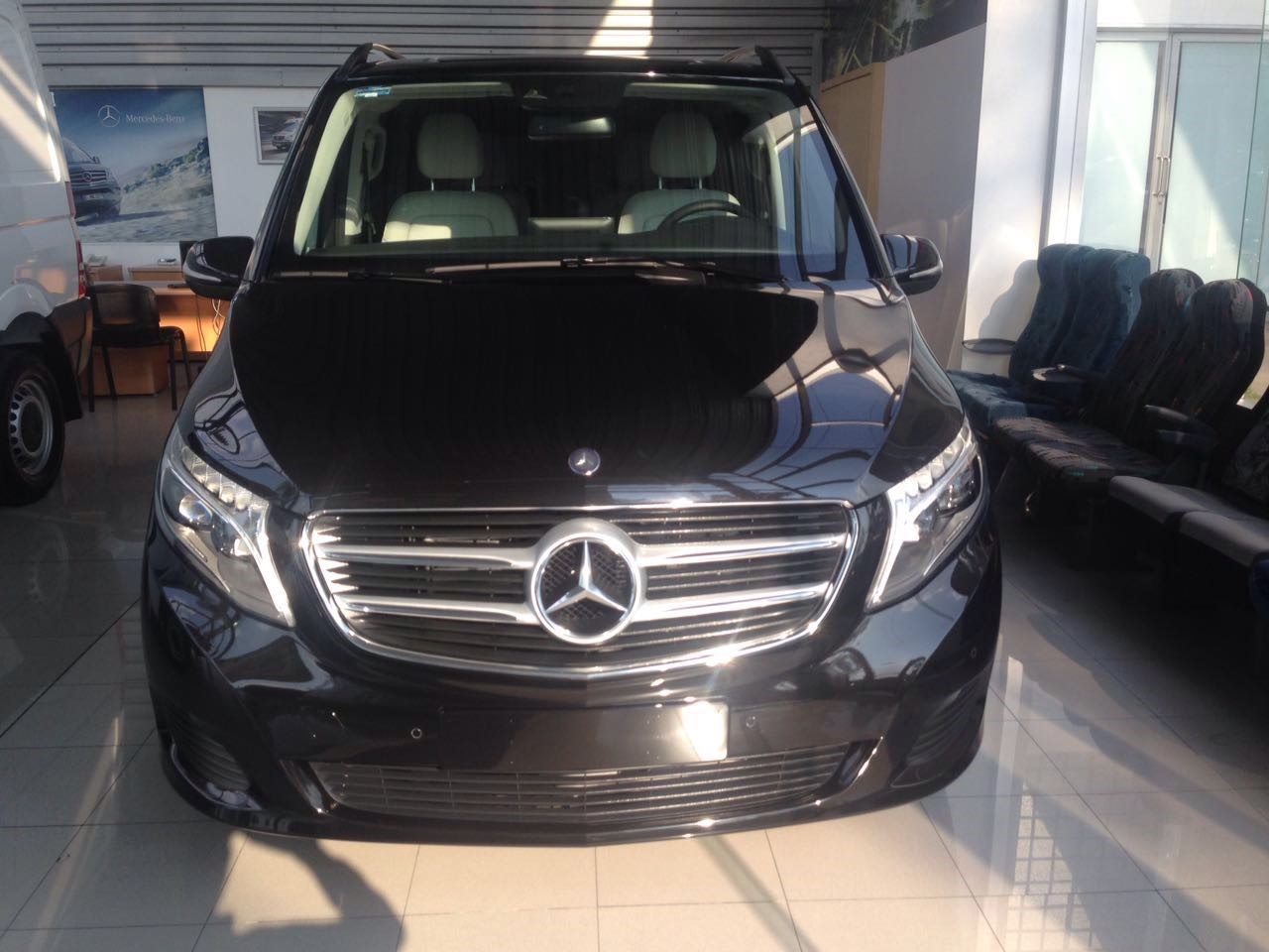 Mercedes Benz V -220 long Avantgarde 2017 (7)