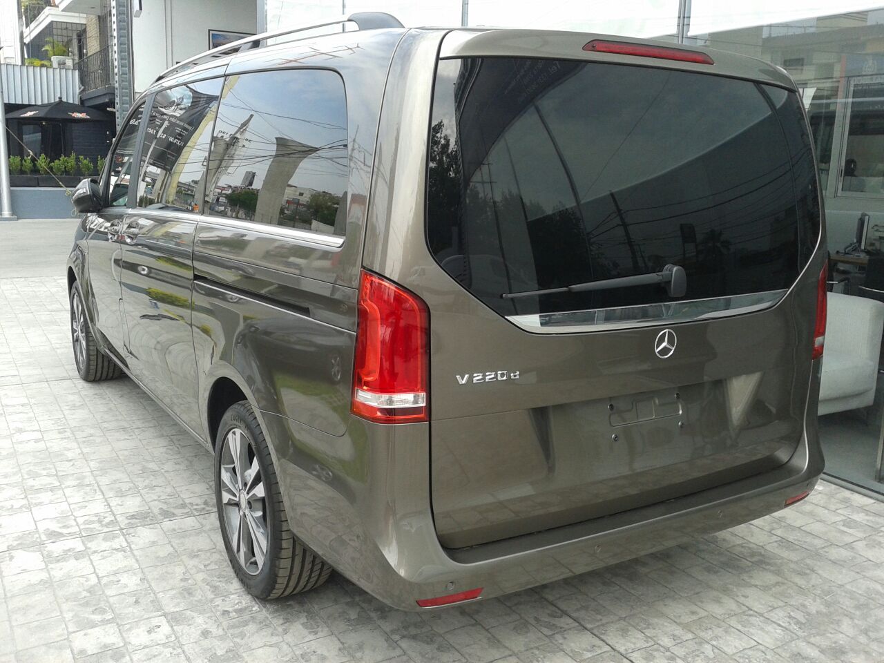 Mercedes Benz V -220 long Avantgarde 2017 (11)