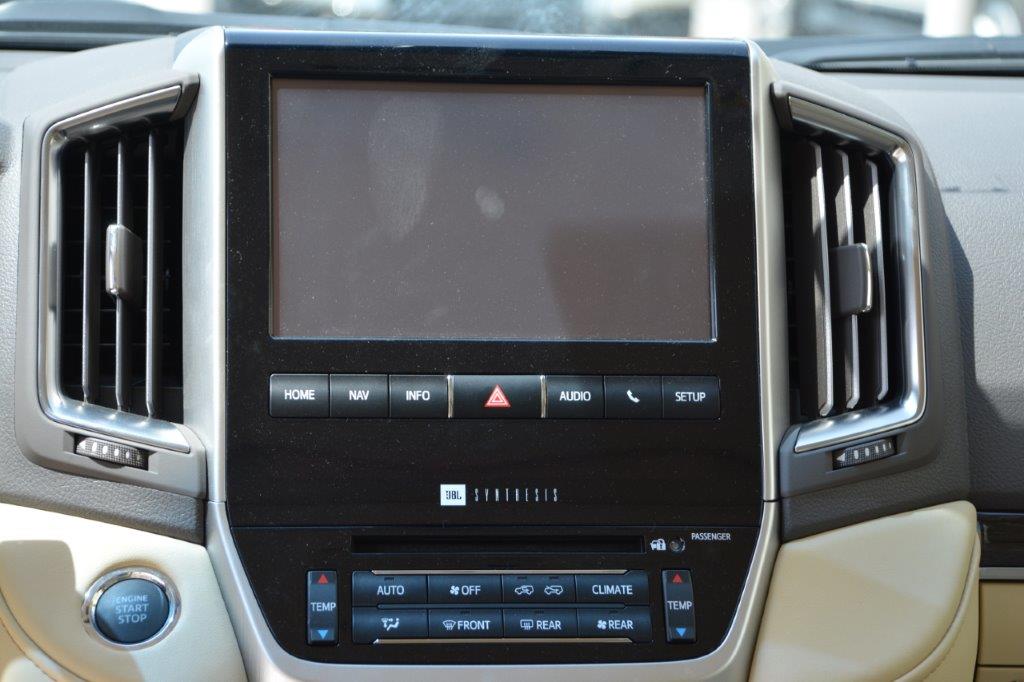 Toyota Toyota Land Cruiser 5.7L Petrol 2016 2016 (11)