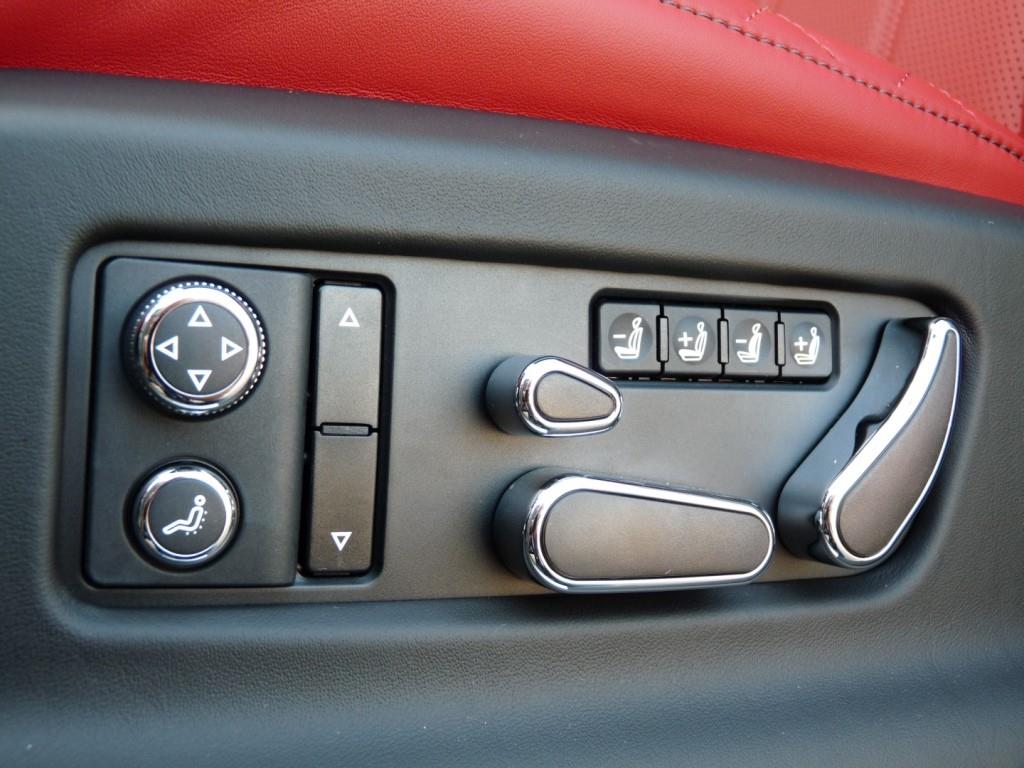 Bentley Bentayga SUV 2017 (7)