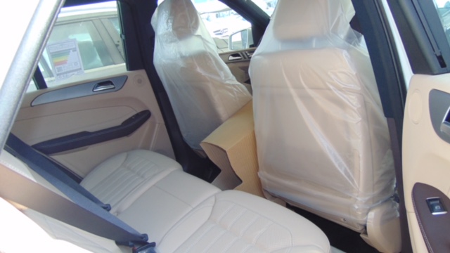Mercedes Benz GLE400 SUV 2017 (8)