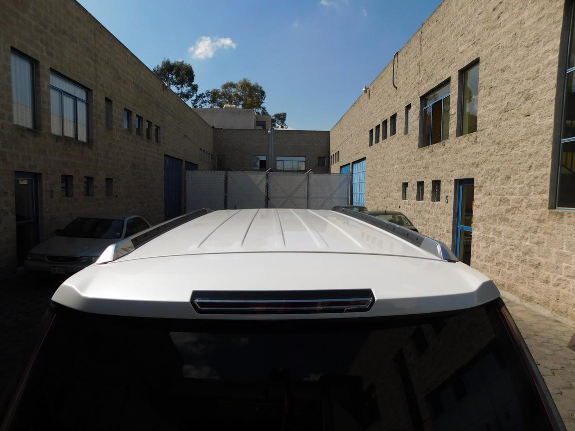 Cadillac Escalade ESV Platinum 2016 (7)