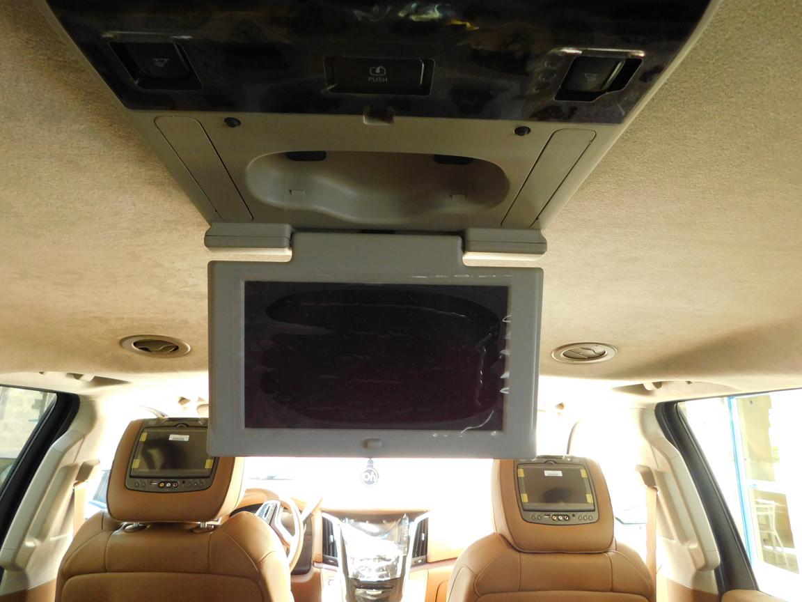 Cadillac Escalade ESV Platinum 2016 (17)