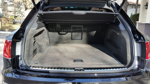 Bentley Bentayga W12 2017 (12)