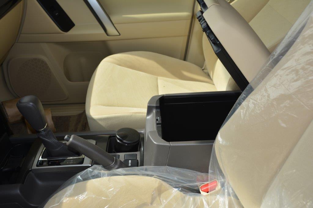 Toyota Prado 2.7l TX AT 2017 (11)