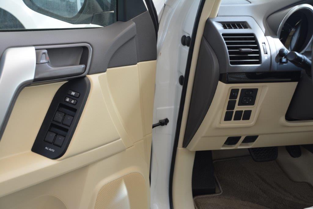 Toyota Prado 2.7l TX AT 2017 (12)