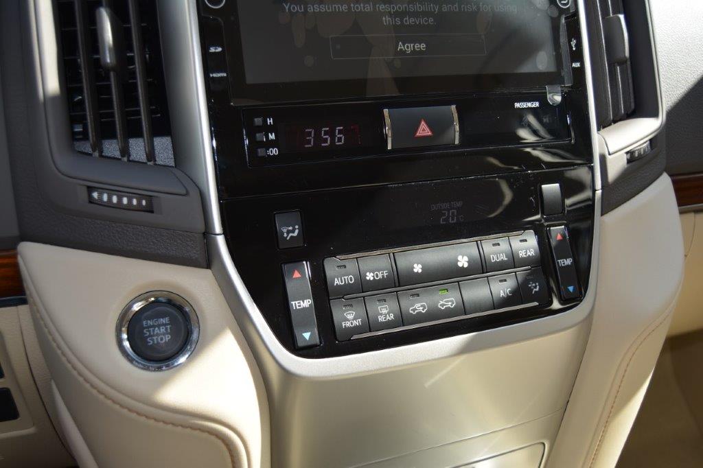 Toyota LC200 4500 Diesel 2018 (8)