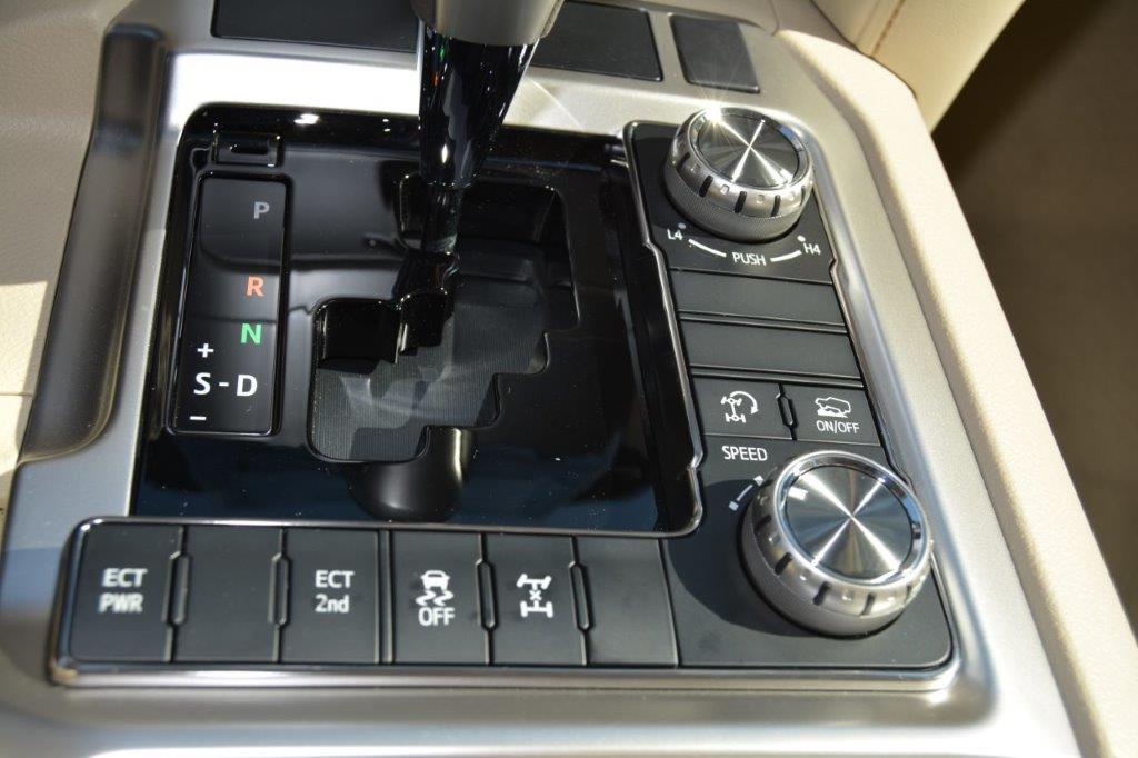 Toyota LC200 4500 Diesel 2018 (10)