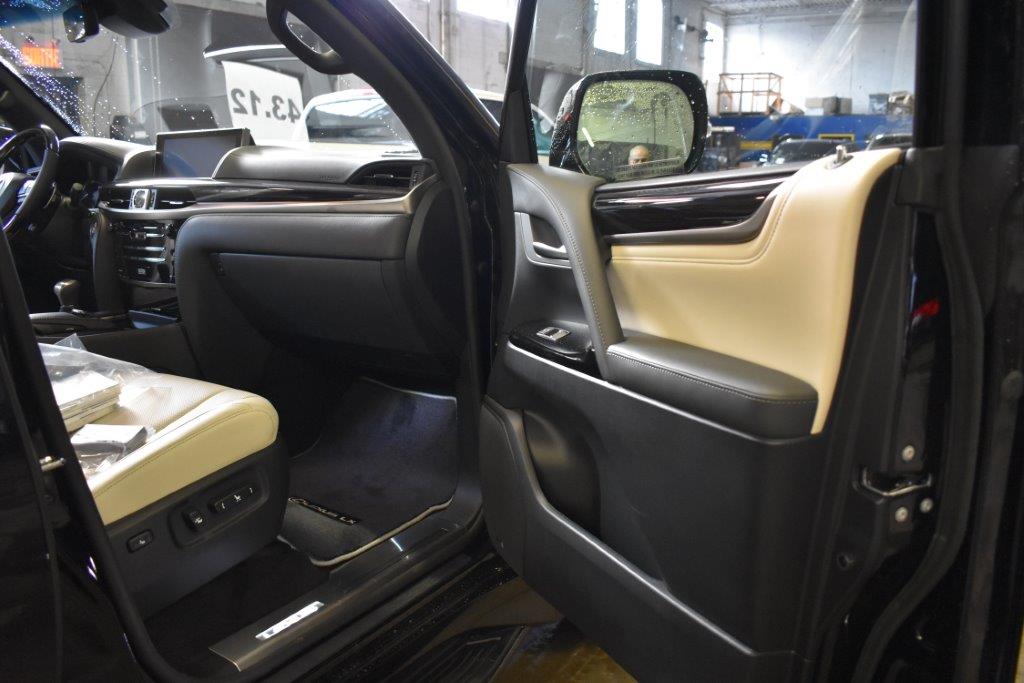 Lexus  LX570 SPECIAL EDITION NIGHTFALL 2019 (14)