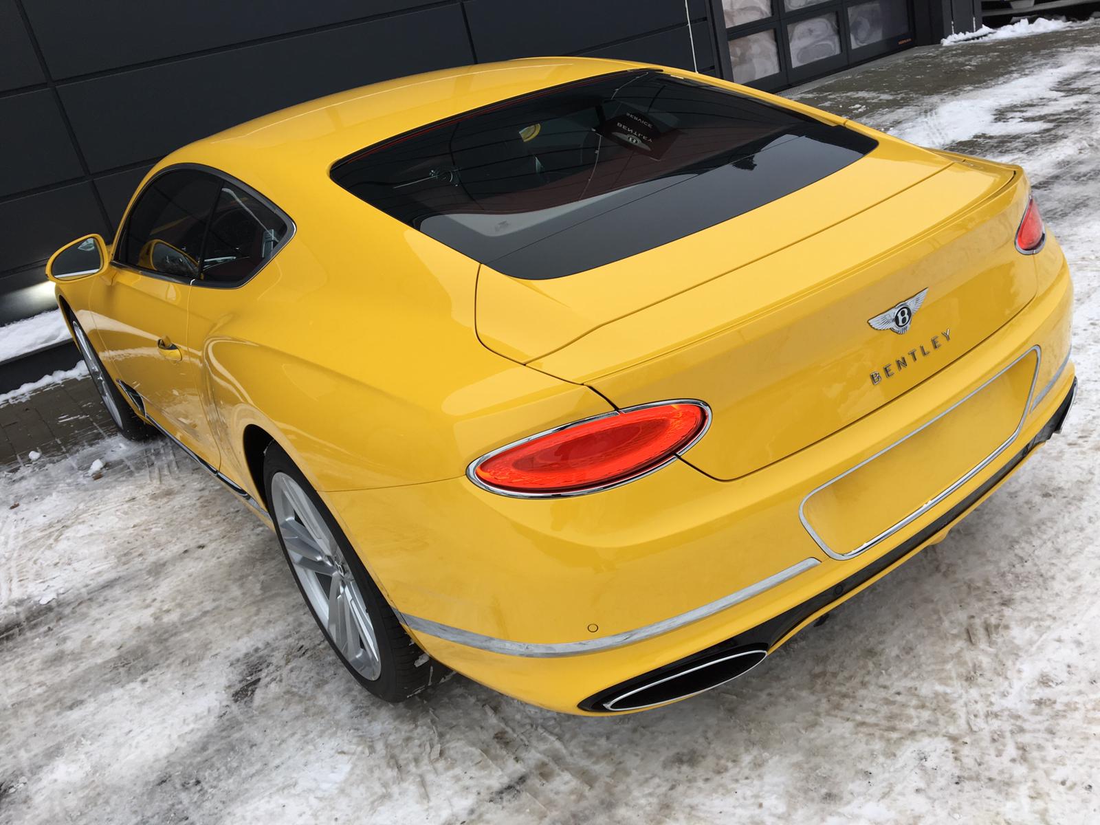 Bentley Continental GT 2019 (8)