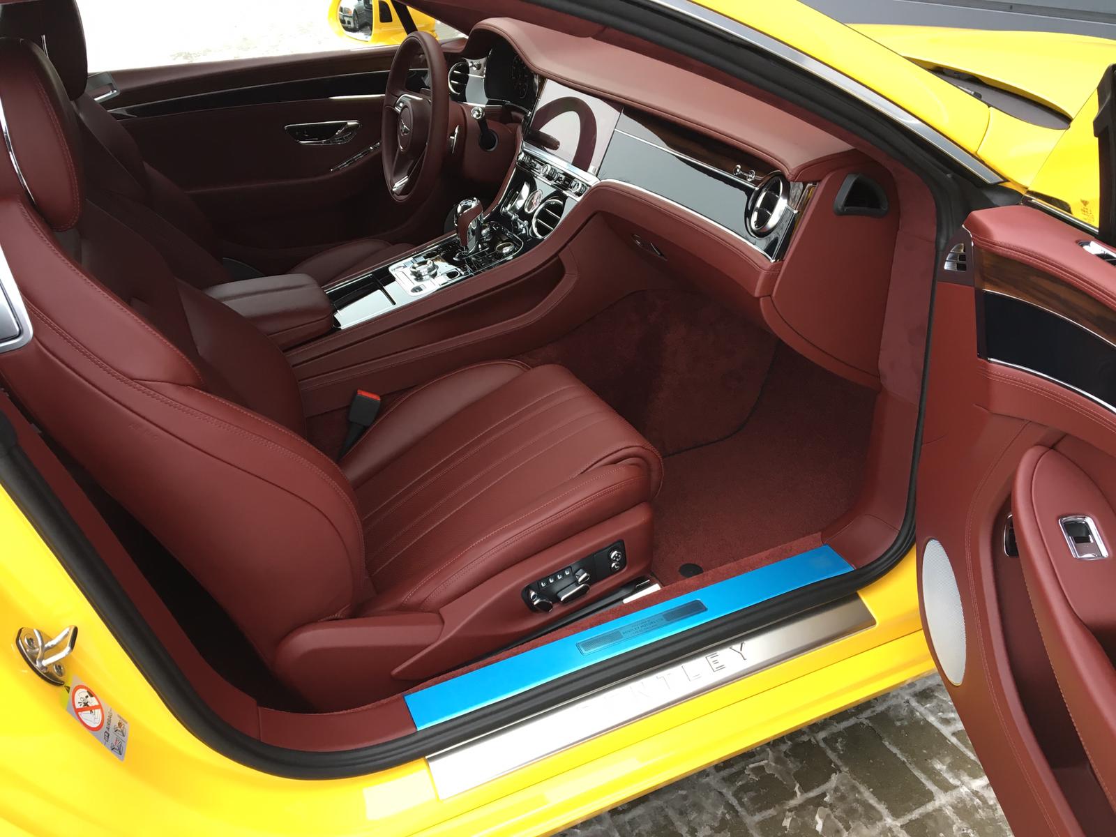 Bentley Continental GT 2019 (9)